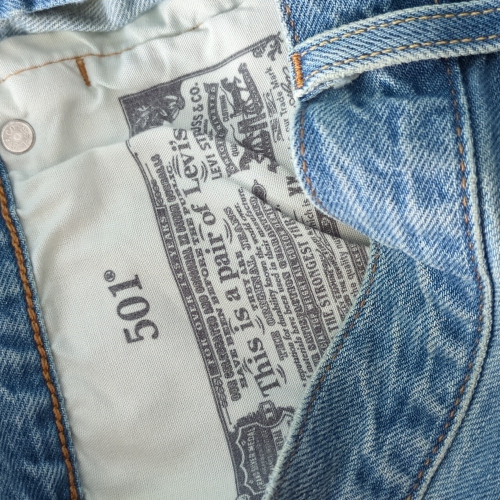Levi's 501 Light Blue Distressed Denim Shorts Button Fly Sz 31 - Picture 8 of 9